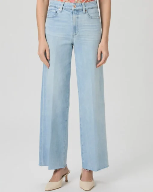 Anessa 31 Suki Distressed
