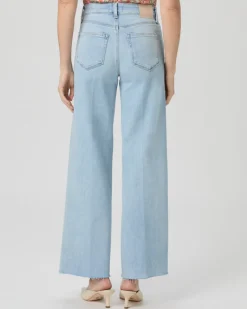 Anessa 31 Suki Distressed