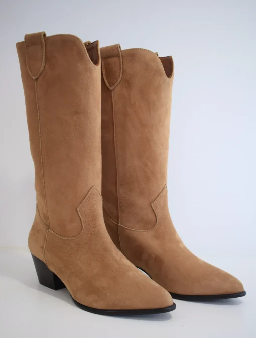 Beth Boot Sand