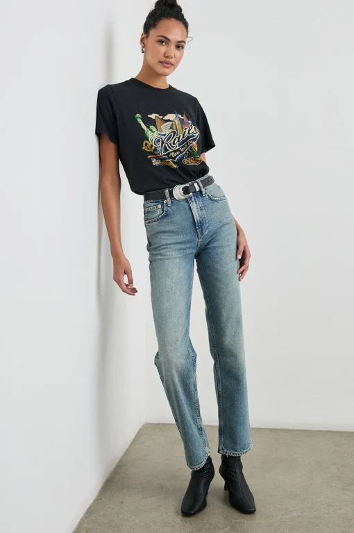 Boyfriend Tee New York
