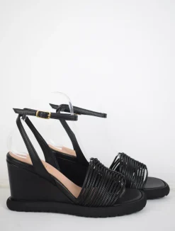 Capri Wedge Black