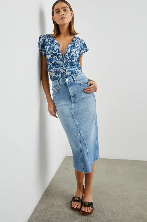 Carmine Top Chambray Floral
