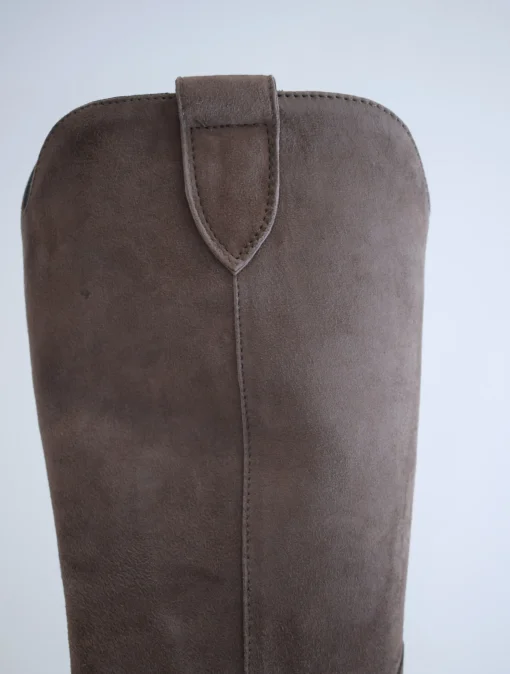 Daisy Boot Storm