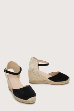 Daniela Wedge Black