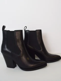 Emi Boot Black