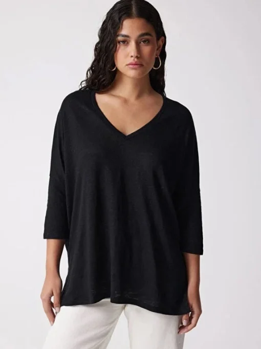 Emilie T-Shirt Black