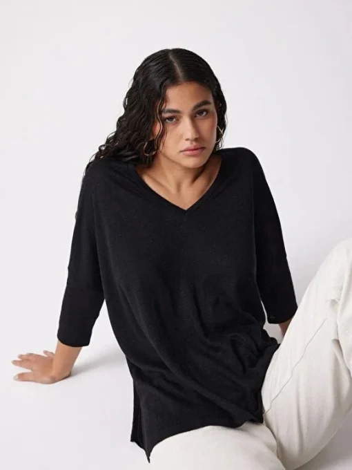 Emilie T-Shirt Black