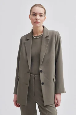Evie Classic Blazer Bungee Cord
