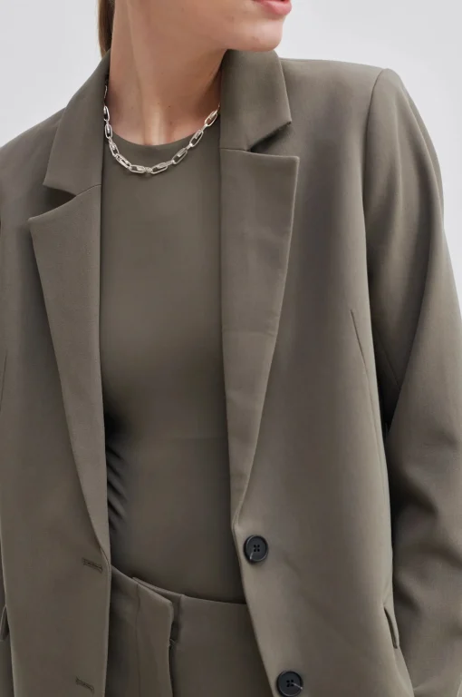Evie Classic Blazer Bungee Cord