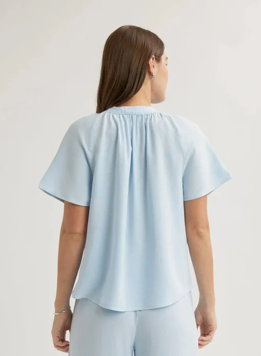 Flowy Pullover Clear Water