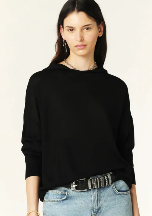 Izais Hoodie Black