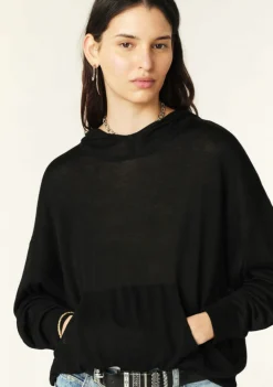 Izais Hoodie Black