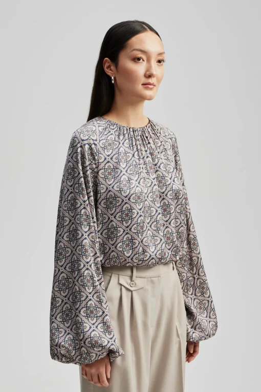Kendall Balloon Sleeve Top