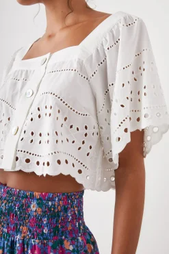 Kit Top White Eyelet