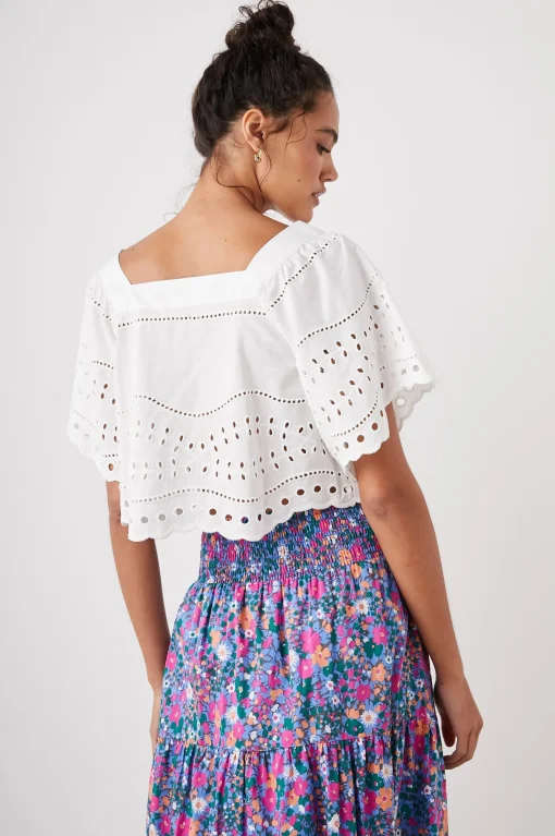 Kit Top White Eyelet