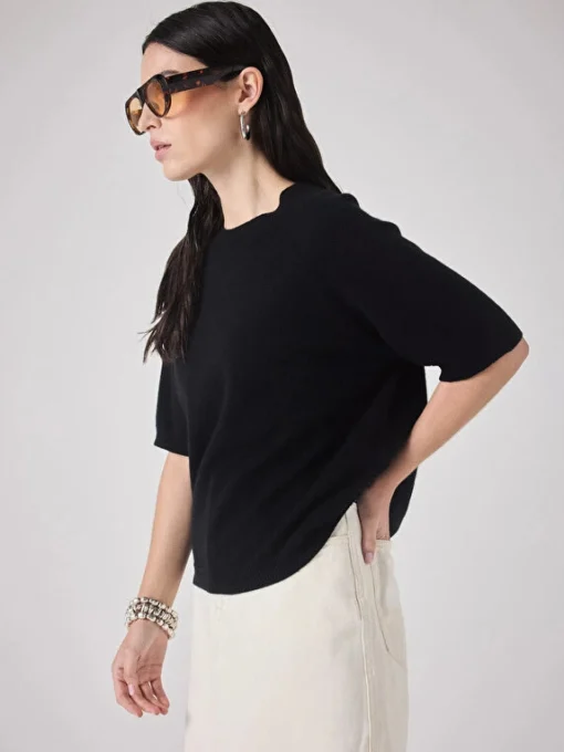 Loona Top Black