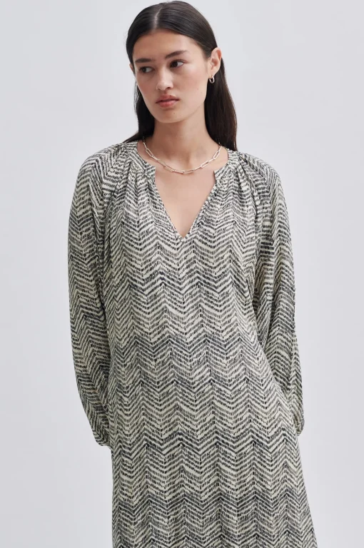Mallow Tunic Dress Black