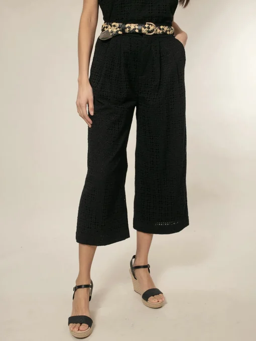 Marybeth Broderie Trousers Black