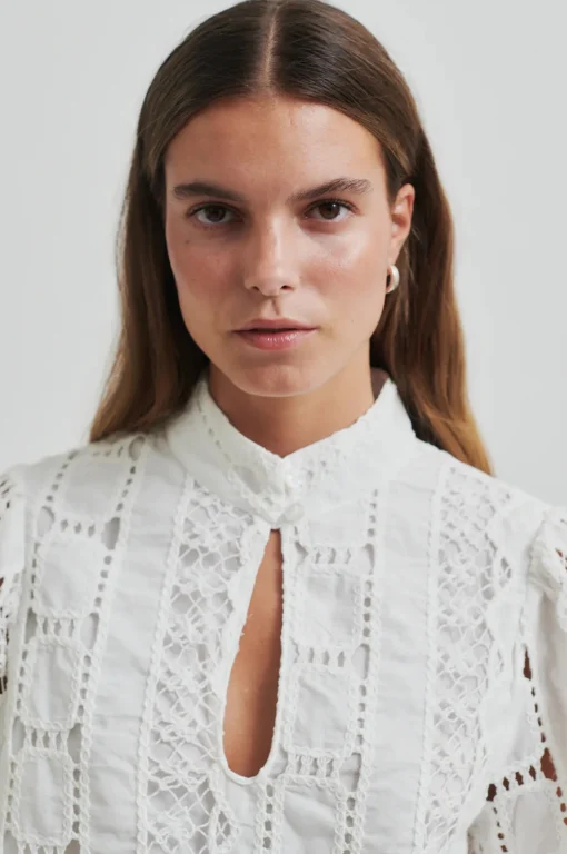 Milina Blouse Coconut Milk