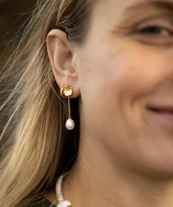 Molten Lava Stud With Removable Pearl Chain Gold