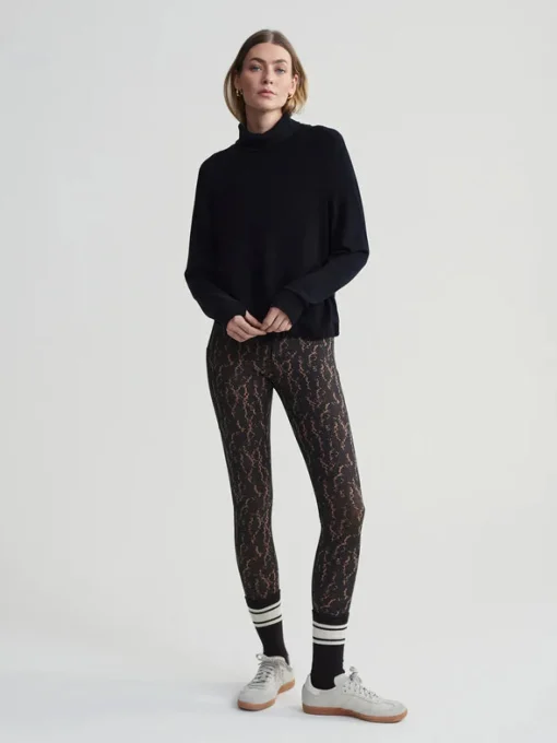 Portland High Neck Black