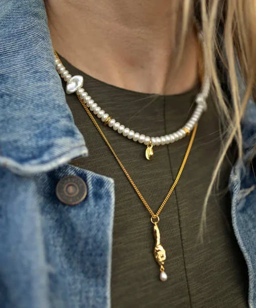 Reykjavik Pearl Choker Charms Gold