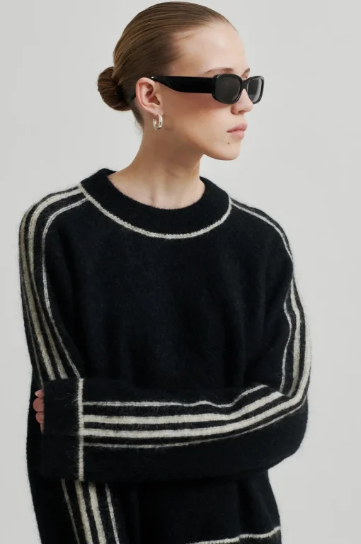 Rosemarie Knit O-Neck Black