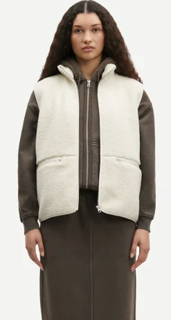 Satara Vest Turtledove