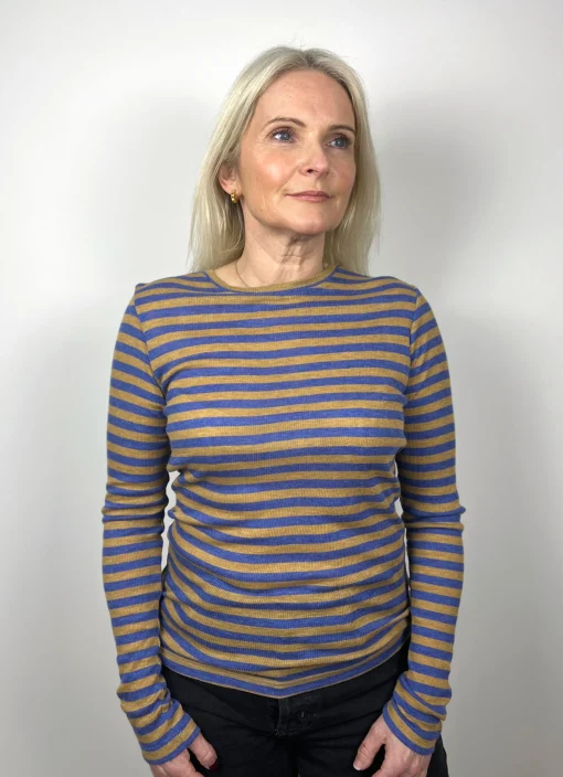 Selina O-Neck Tee