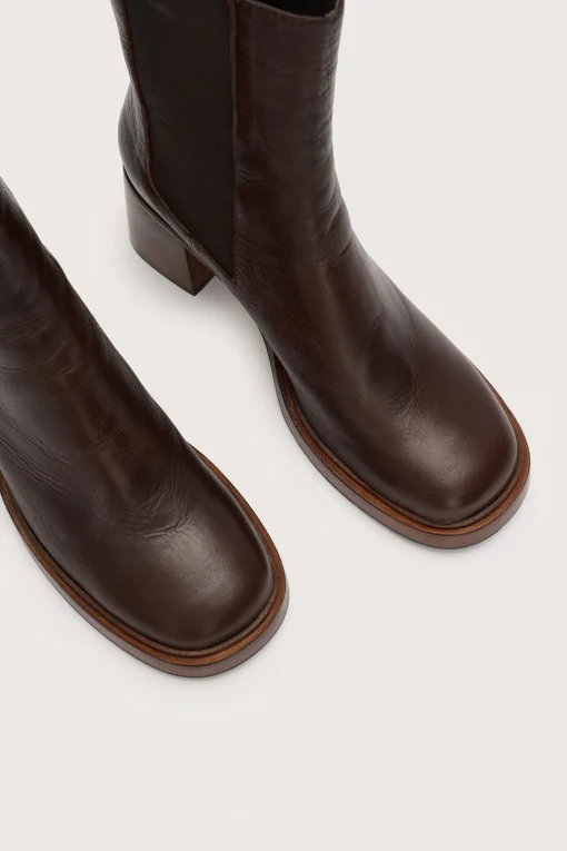 Short Mino Boot Chocolate