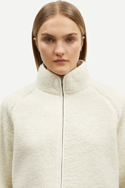 Tara Jacket Turtledove